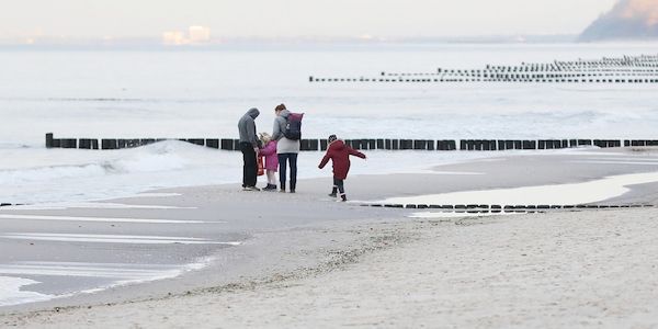 Studie: Kinder unterschätzen Gefahren im Wasser