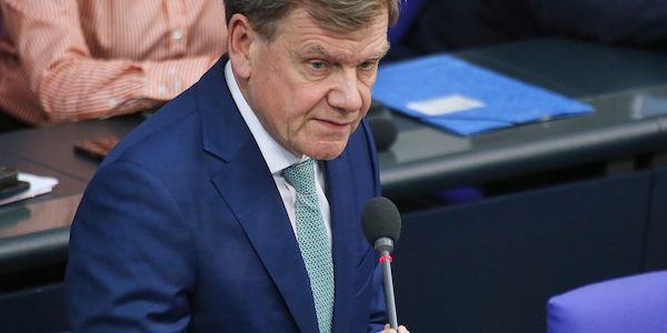 Wadephul: "Russland bedroht direkt unser Leben in Deutschland"
