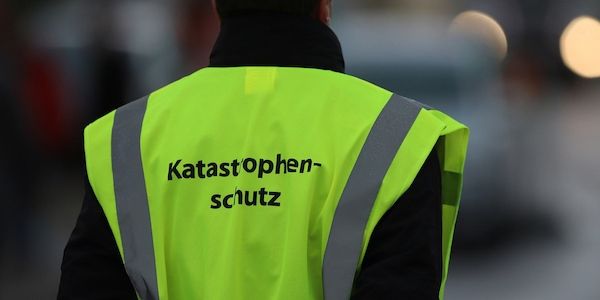 Bevölkerungsschutz: Innenminister will mehr Schutzräume und Sirenen