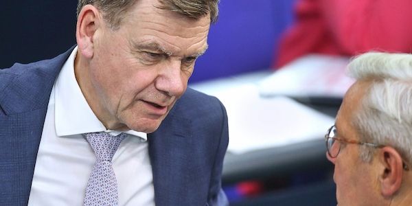 Röttgen für weniger Völkerrechtsfokus in Außenpolitik