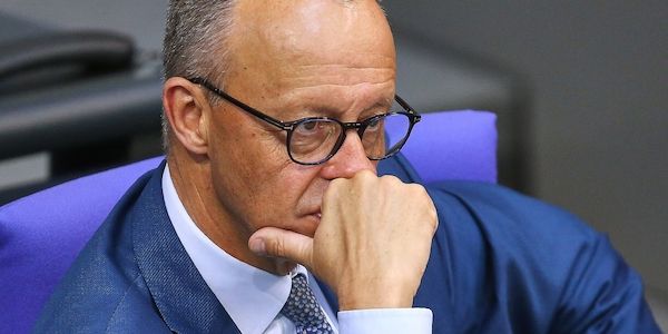 Merz steht zu "Drecksarbeit"-Äußerung und warnt vor "Kriegsangst"
