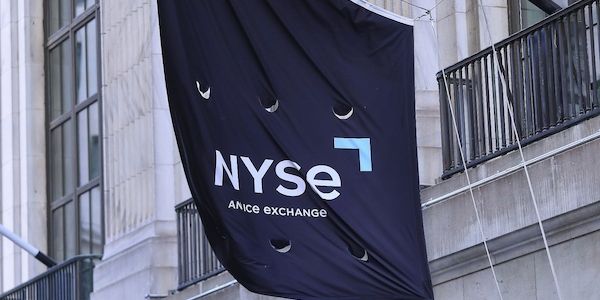 US-Börsen legen zu - Druck auf US-Notenbankchef steigt