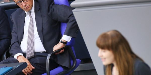 Reichinnek wirft Union "Scheitern an Demokratie" vor