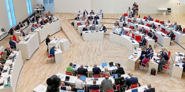 Brandenburger Landtag beschließt Doppelhaushalt