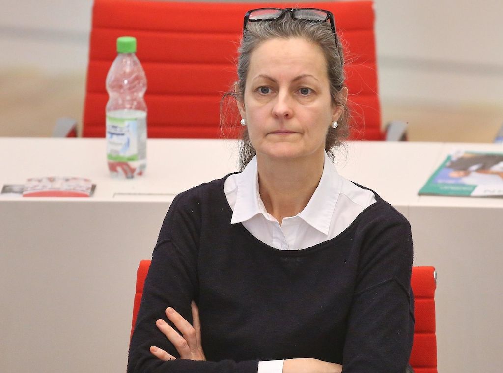 BSW kritisiert ausbleibende Strompreissenkung für Privathaushalte
