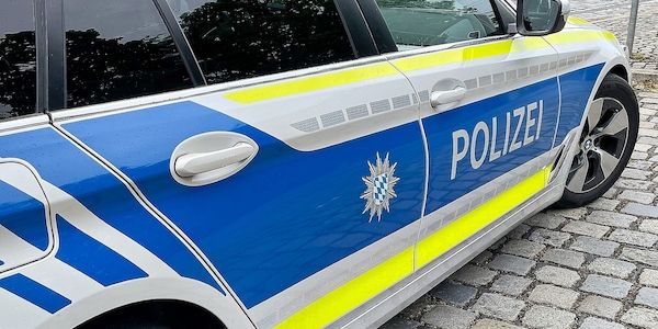 Oldenburg: Mann springt von Hochhausdach und verletzt sich schwer
