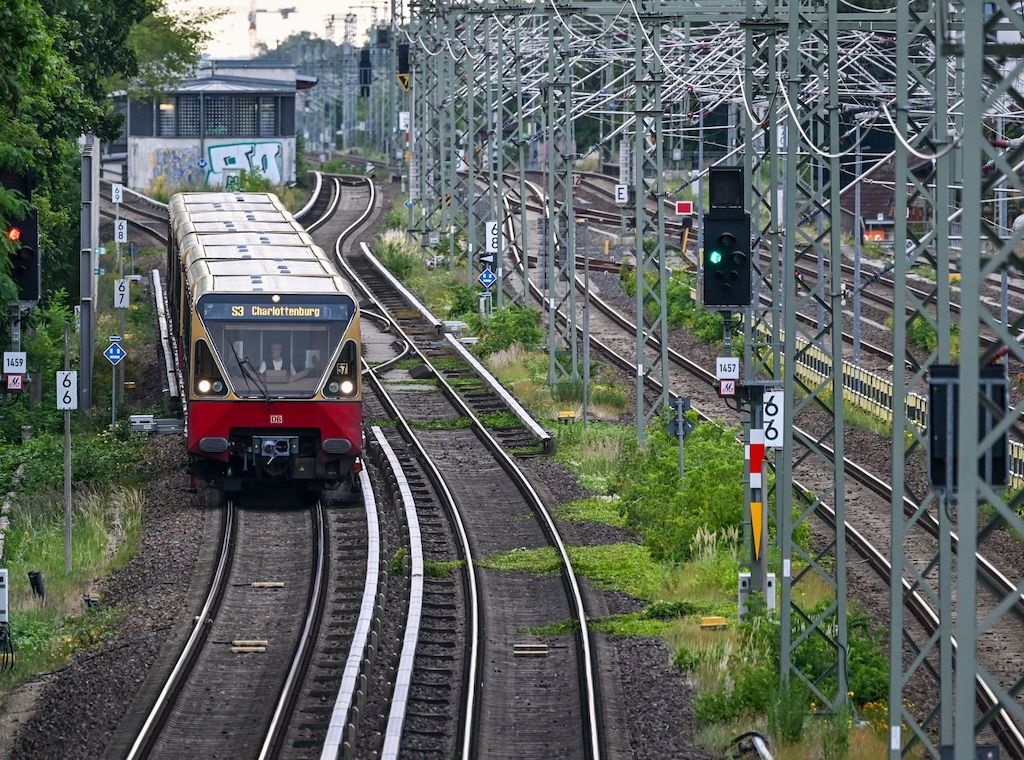Nach Sturm-Chaos: Bahn-Verkehr in Berlin weiter gestört