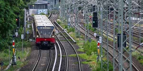 Nach Sturm-Chaos: Bahn-Verkehr in Berlin weiter gestört