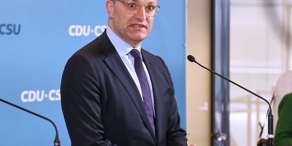 Spahn verteidigt persönliches Engagement beim Maskenkauf