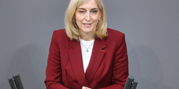 Bericht: Warken rechnet mit deutlich höheren Kassen-Beiträgen