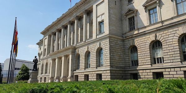 Linke und Grüne fordern Aktuelle Stunde zu Hitzeschutz in Berlin