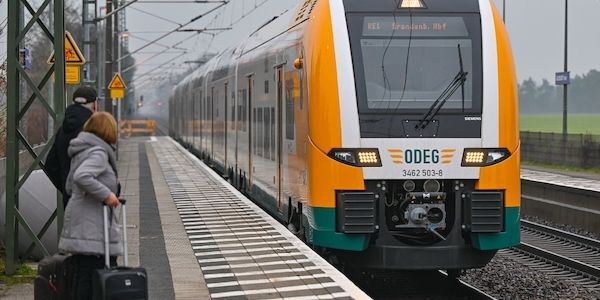 RE1 und weitere Pendelstrecken in Brandenburg unterbrochen