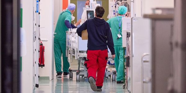 Pflegebevollmächtigte pocht auf umfassende Strukturreformen