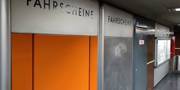 Bahn baut stationäre Ticketverkaufsstellen in Bayern massiv ab