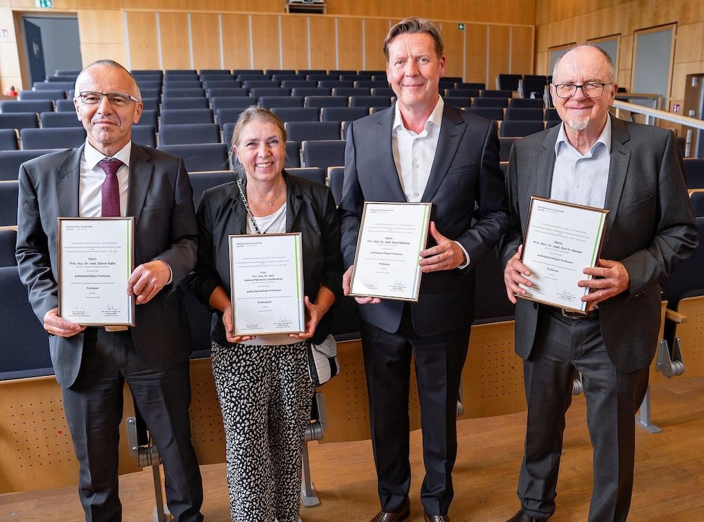 Vier Forscher erhalten Professuren an Medizinischer Universität Lausitz