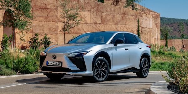 Der neue Lexus RZ kommt in Kürze auf den Markt