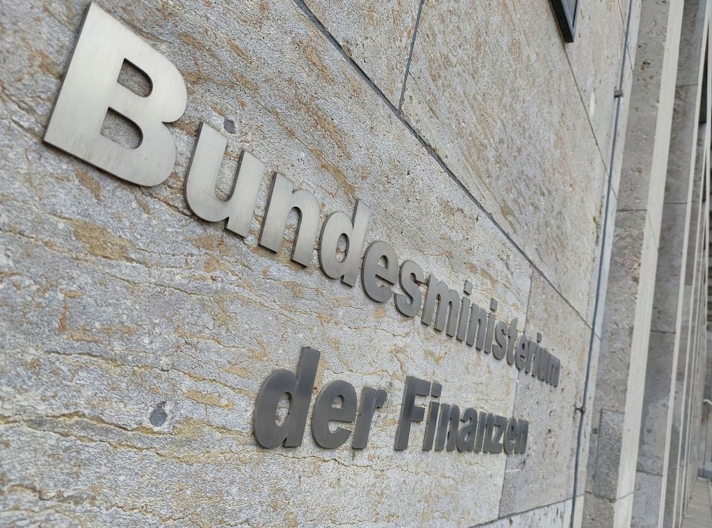 Baden-Württembergs Finanzminister kritisiert Schuldenpaket