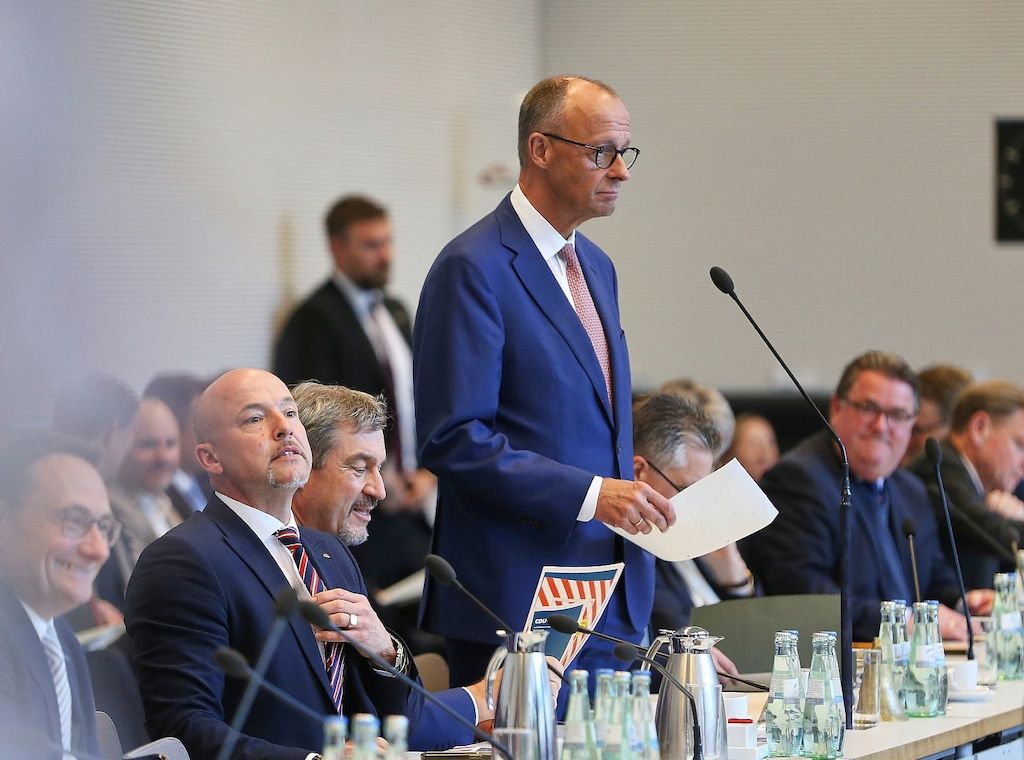 Unionsfraktion plant Sondersitzung wegen Wahl der Verfassungsrichter