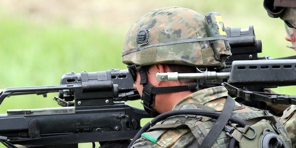 NRW-JU gegen Wehrpflicht über Köpfe junger Menschen hinweg