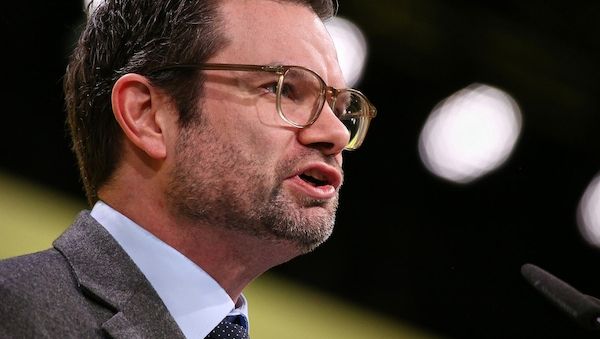 Buschmann sieht Ansehen des Verfassungsgerichts in Gefahr