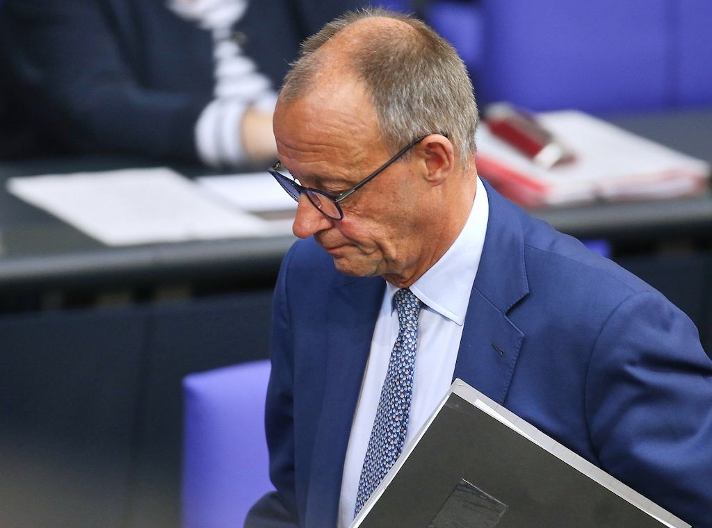 Grüne werfen Merz "Wortbruch" und "fossile Nostalgie" vor