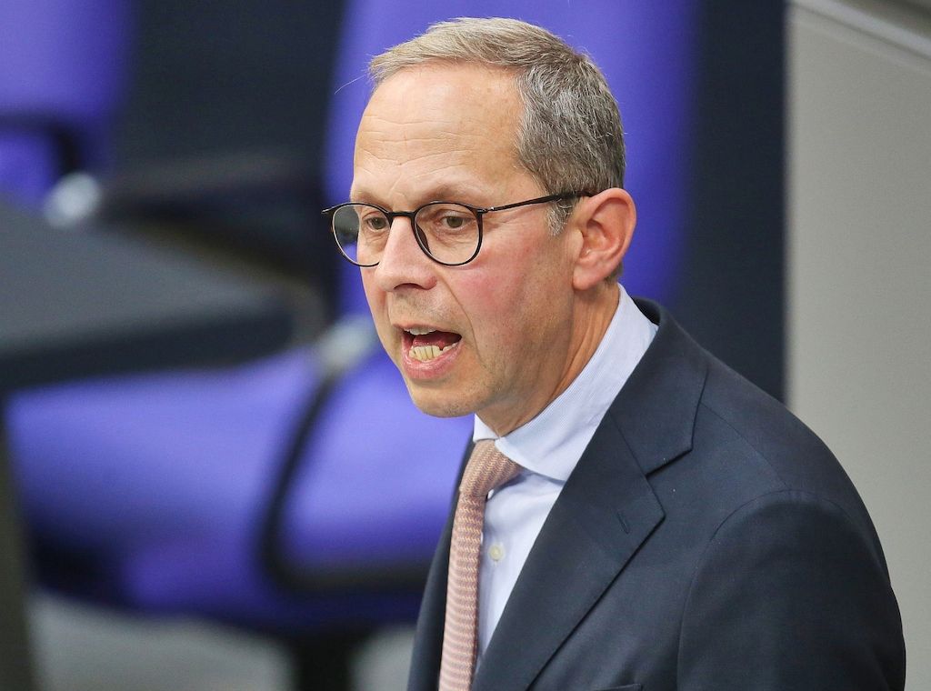 Hoppenstedt stellt Unterstützung für Brosius-Gersdorf infrage