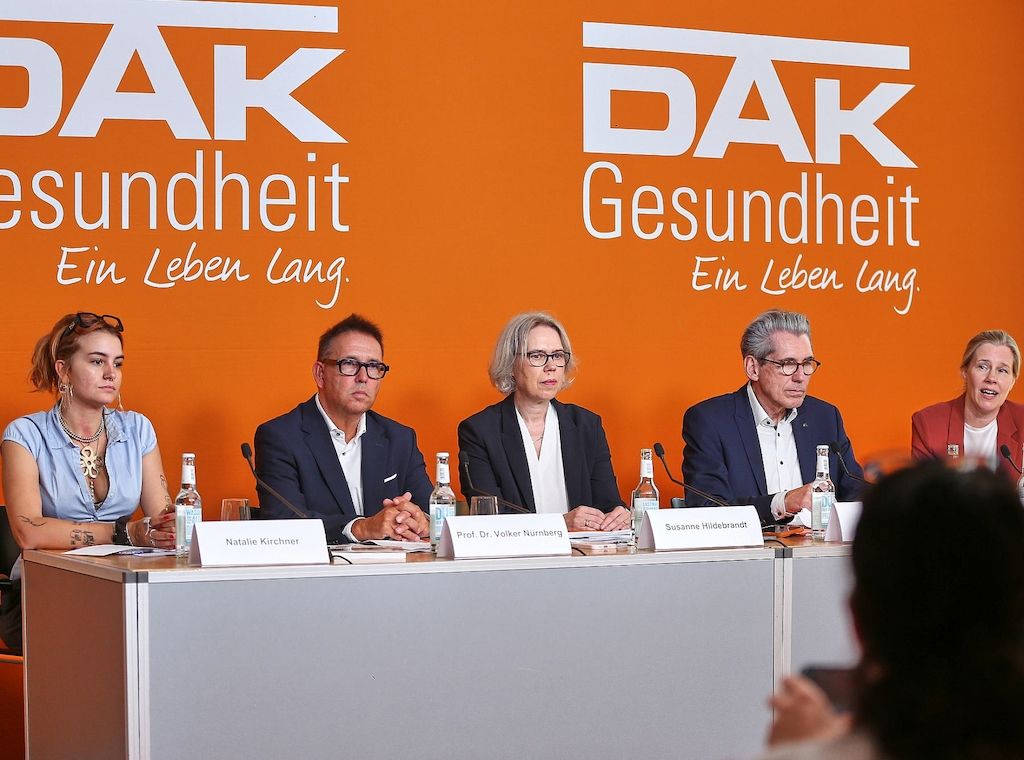 Studie: Gen Z durch Generationenkonflikte im Job besonders belastet