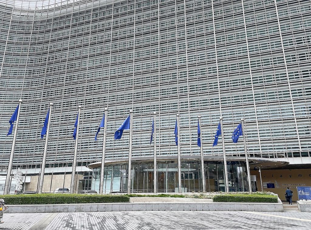 Pläne für EU-Unternehmensabgaben stoßen auf Kritik