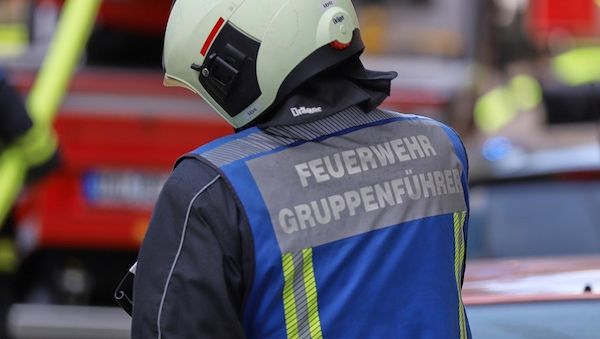 Vollbrand zerstört leerstehendes Haus in Bremen-Aumund