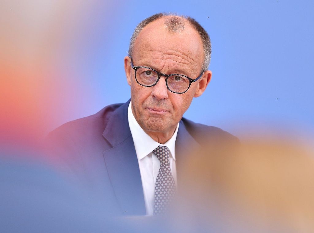 Merz will trotz Wahl-Eklat Abgeordneten freie Hand lassen