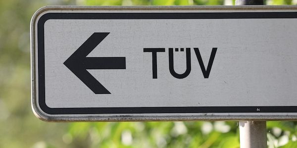 Verdi kündigt Warnstreiks beim TÜV in Niedersachsen und Bremen an