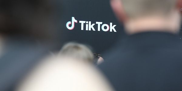 Prien für strengere Altersbeschränkungen bei Instagram und Tiktok