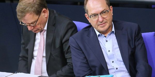 Linke kritisiert Kontakte der Bundesregierung zu Afghanistan