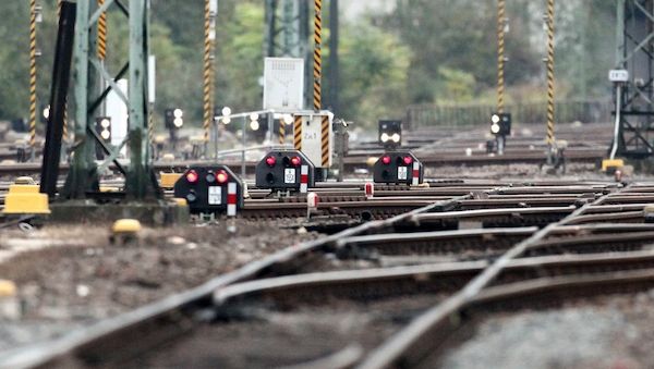 Trassenpreise: Bahn droht mit Angebotskürzungen