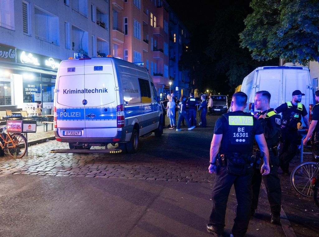 Berlin: Auseinandersetzung mit 40 bis 60 Menschen - Mann stirbt