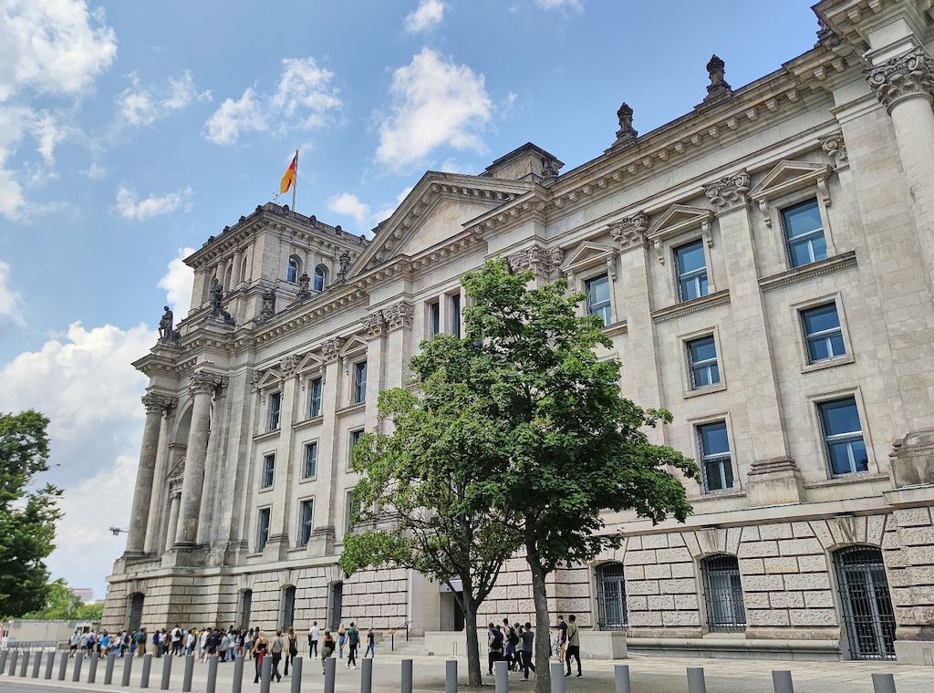 Abtreibung: Schwarz-Rot streitet über Auslegung des Koalitionsvertrags
