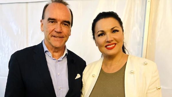 Triumphale Opernpower auf dem Gendarmenmarkt in Berlin