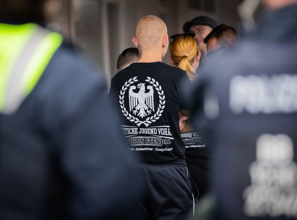 Im Sog der Extremisten: Berliner Eltern und Schulen suchen Rat