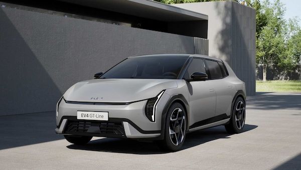 Kia EV4 & EV4 Fastback starten ab 37.590 €