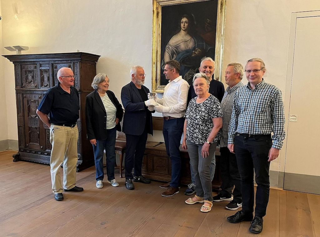 Frankfurter Förderverein erwirbt historischen Silberkelch
