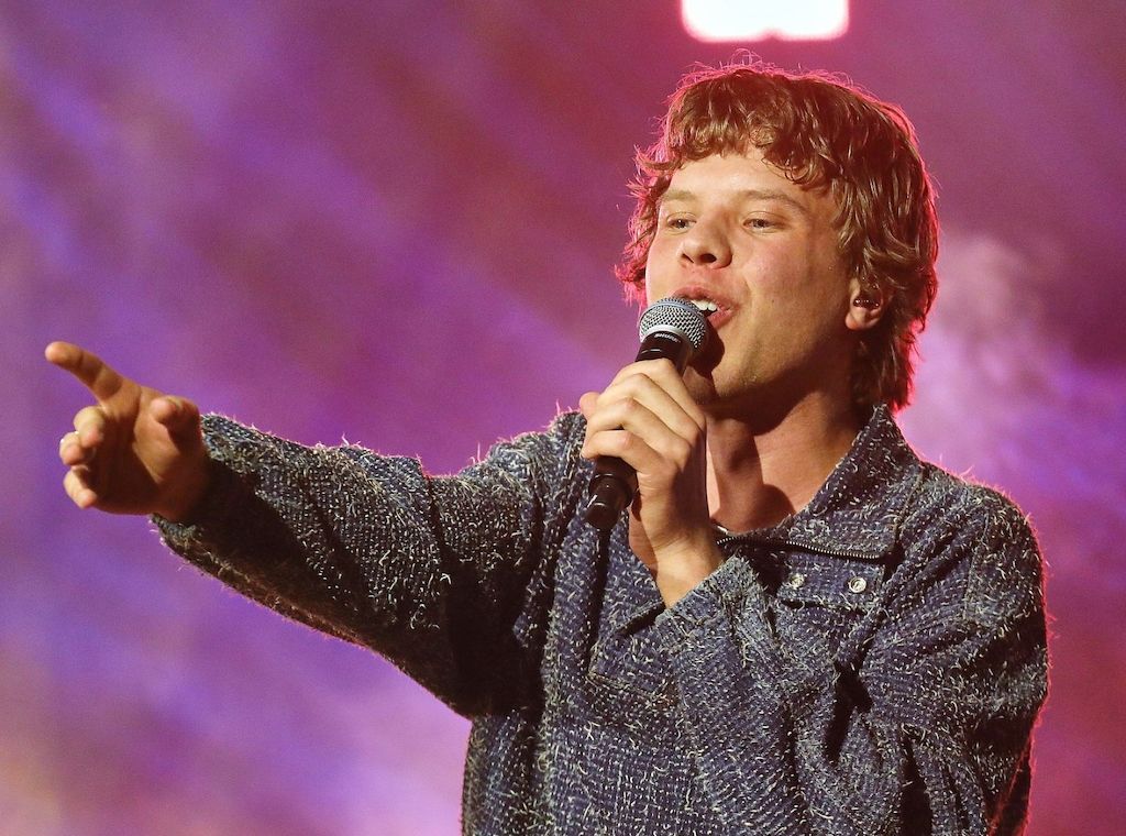Warren bleibt an Spitze der Single-Charts - Zartmann auf Platz drei
