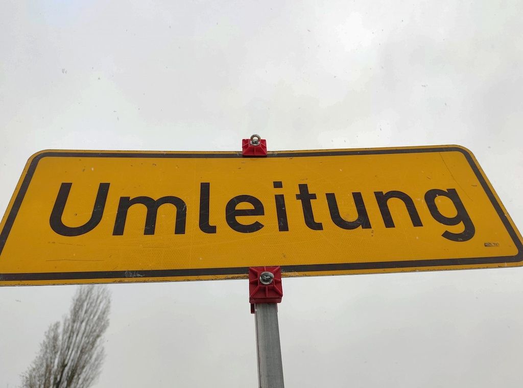 Köln modernisiert Ampelanlagen und baut neue Brücke