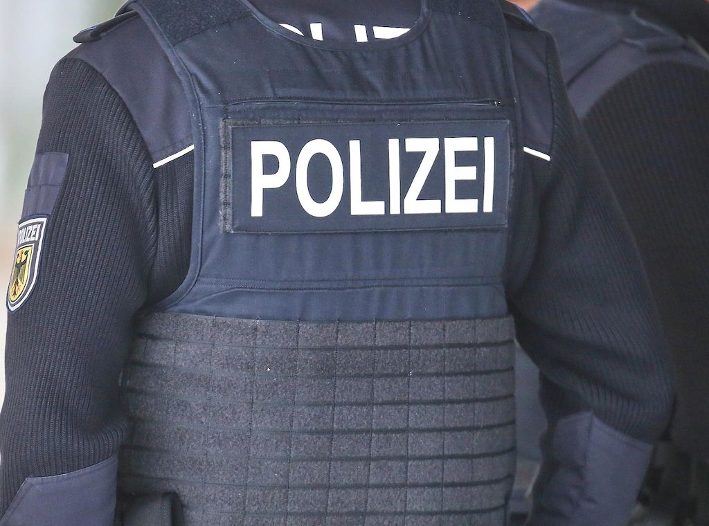 Bundespolizei kontrolliert Waffenverbot im Hamburger ÖPNV
