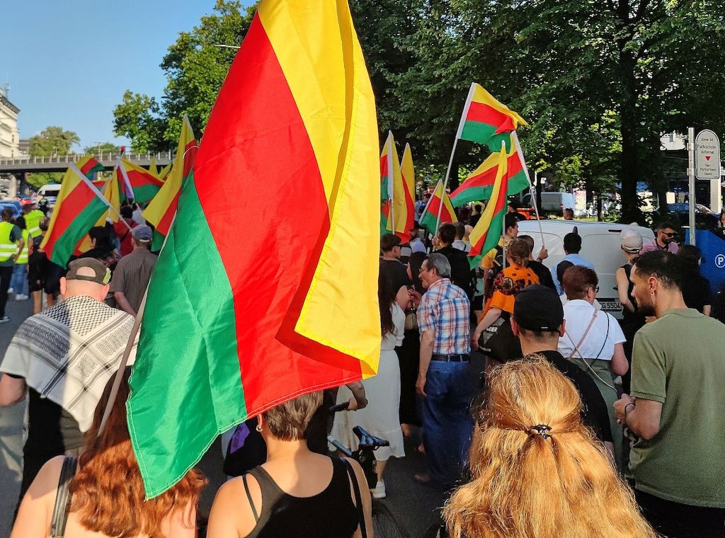 Ermittler warnen vor Angriffen auf Minderheiten aus Nahost