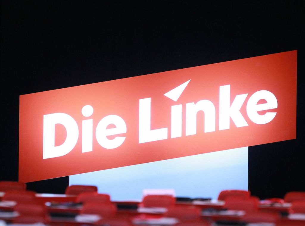 Hamburger Linksfraktion kritisiert späte Landstrompflicht für Kreuzfahrtschiffe