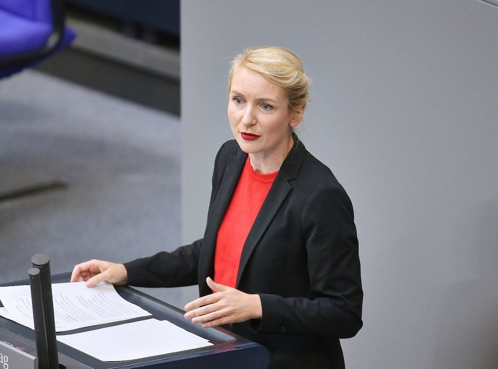 Reform der Schuldenbremse in Gefahr: Linke appelliert an Union