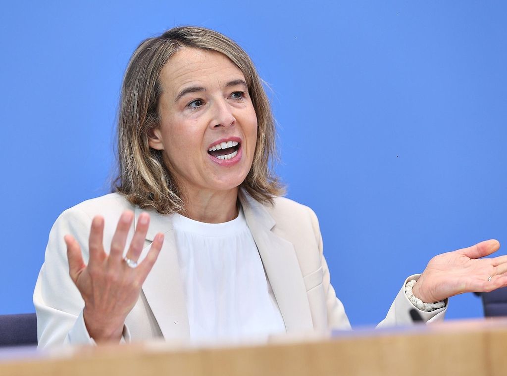 Malmendier kritisiert fehlenden Dienstleistungsfokus bei Zoll-Deal