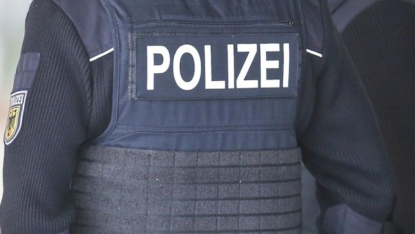 Bundespolizei nimmt mutmaßlichen bewaffneten Drogenhändler in Berlin fest