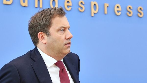 Klingbeil erwartet "massive Herausforderungen" ab 2027