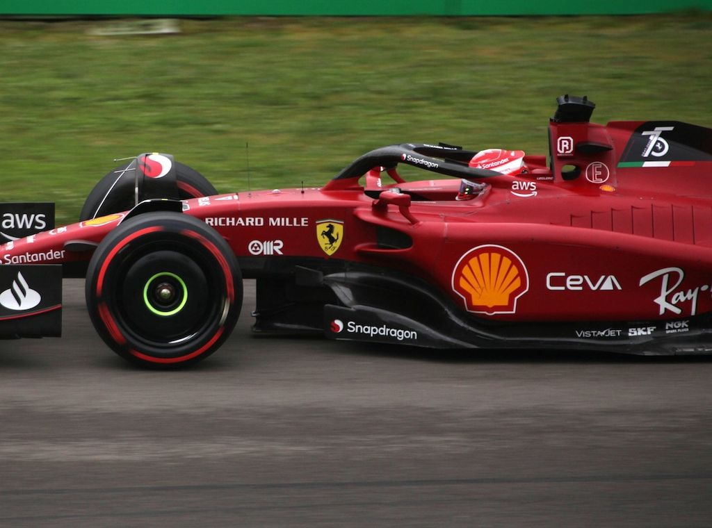 Formel 1: Leclerc erringt Pole vor McLaren-Duo in Mogyoród